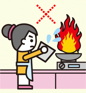 天ぷら油の火に水をかけるお母さんのイラスト